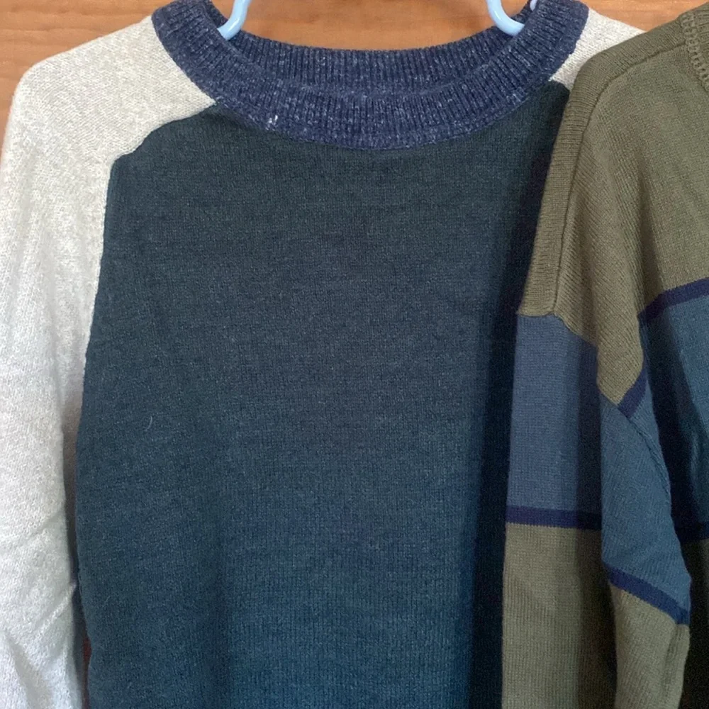 GAP sweaters size
